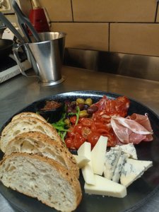 Lielahden Leikkelelautanen